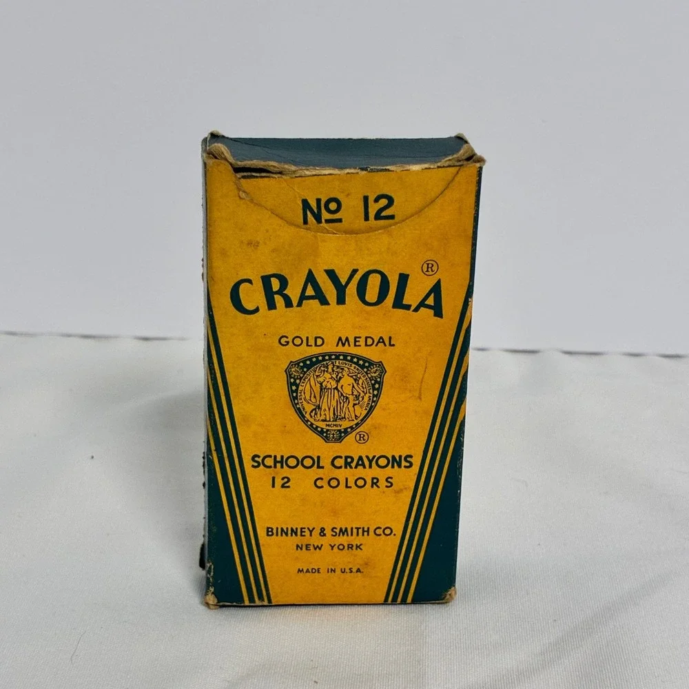 Crayola Crayon Vtg No 12 Gold Medal School Crayons 11 Count Binney & Smith Retro